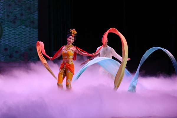 涵乔财富 席佳丽：怎样成为《丝路花雨》第26代英娘