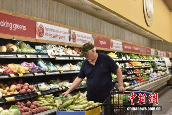 展鵬配资 美国粮食券发放危机持续 政府停摆殃及4200万人餐桌